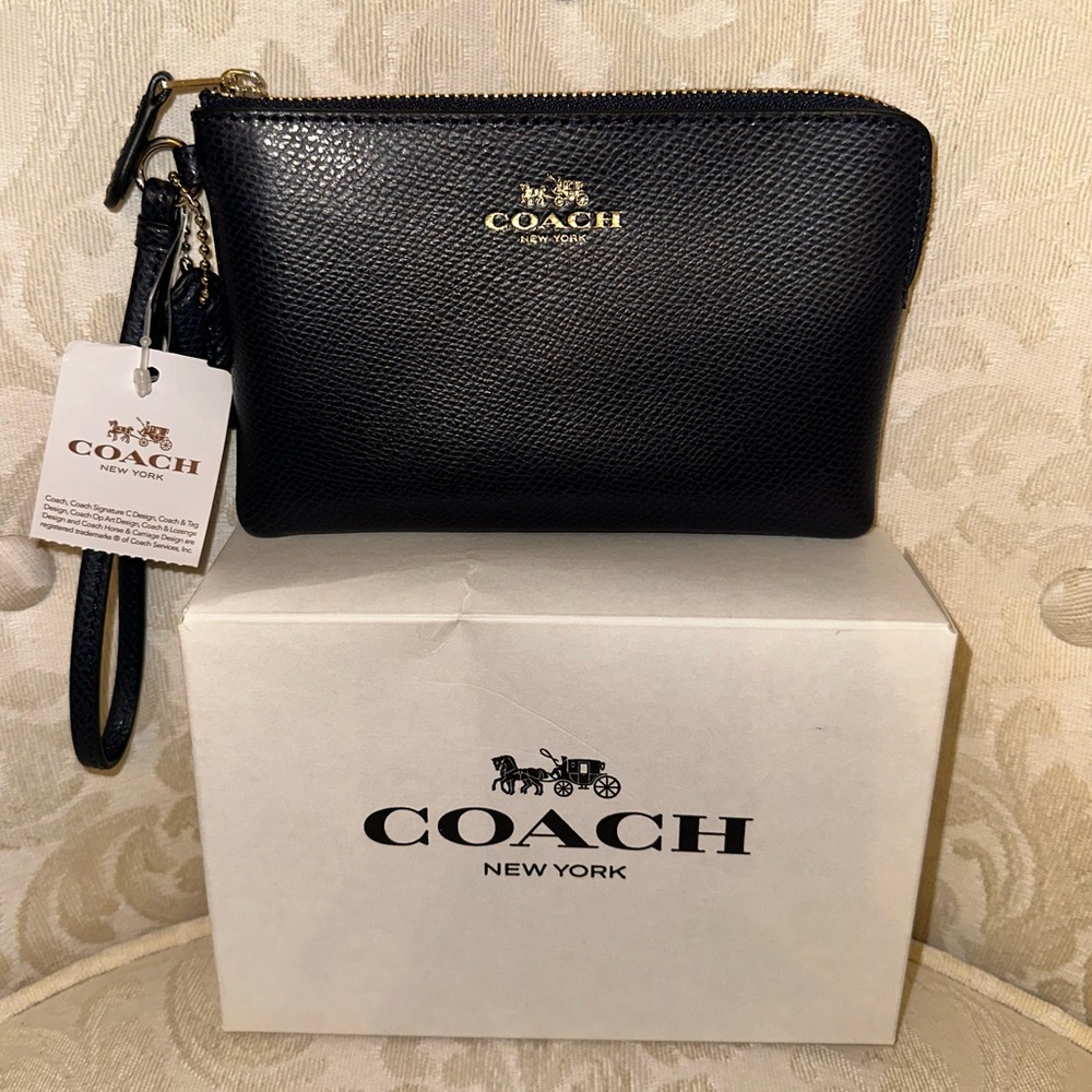 Coach wristlet, New with tags!!!